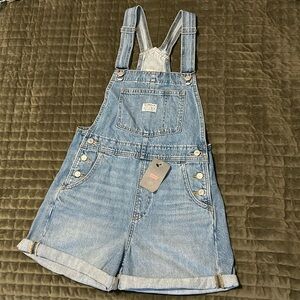 Levi's NWT XS overalls